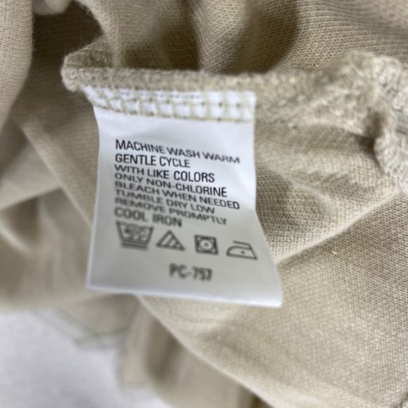 NWT VanHeusen Men's Size Large Tan Soft Long Sleeve Shirt - Picture 8 of 8